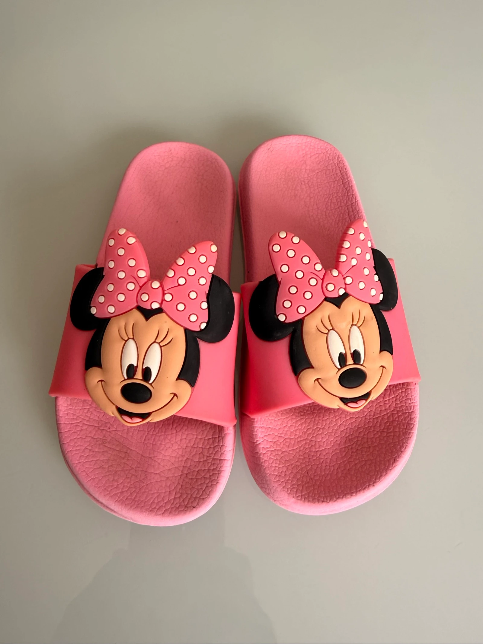 Chinelos Minnie / Tongs Minnie
